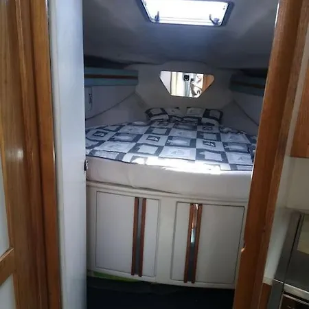 Bådhotel Bateau Carpilou *