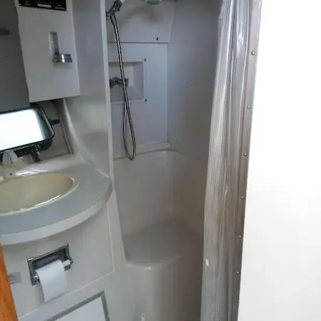 Bateau Carpilou Bådhotel